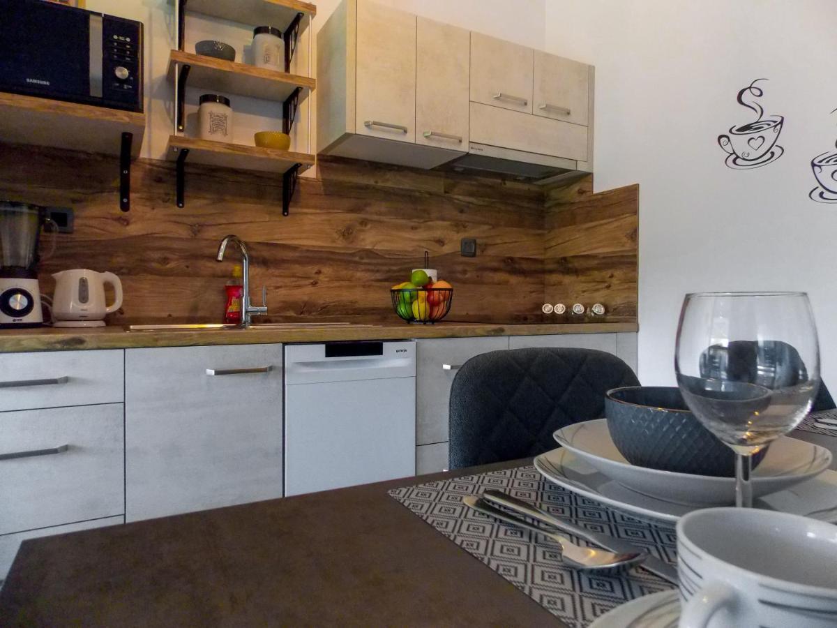 Apartman Bamboo Nin Esterno foto
