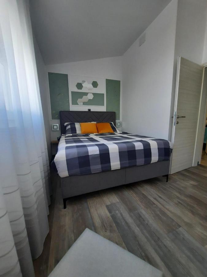 Apartman Bamboo Nin Esterno foto