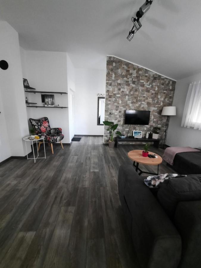 Apartman Bamboo Nin Esterno foto